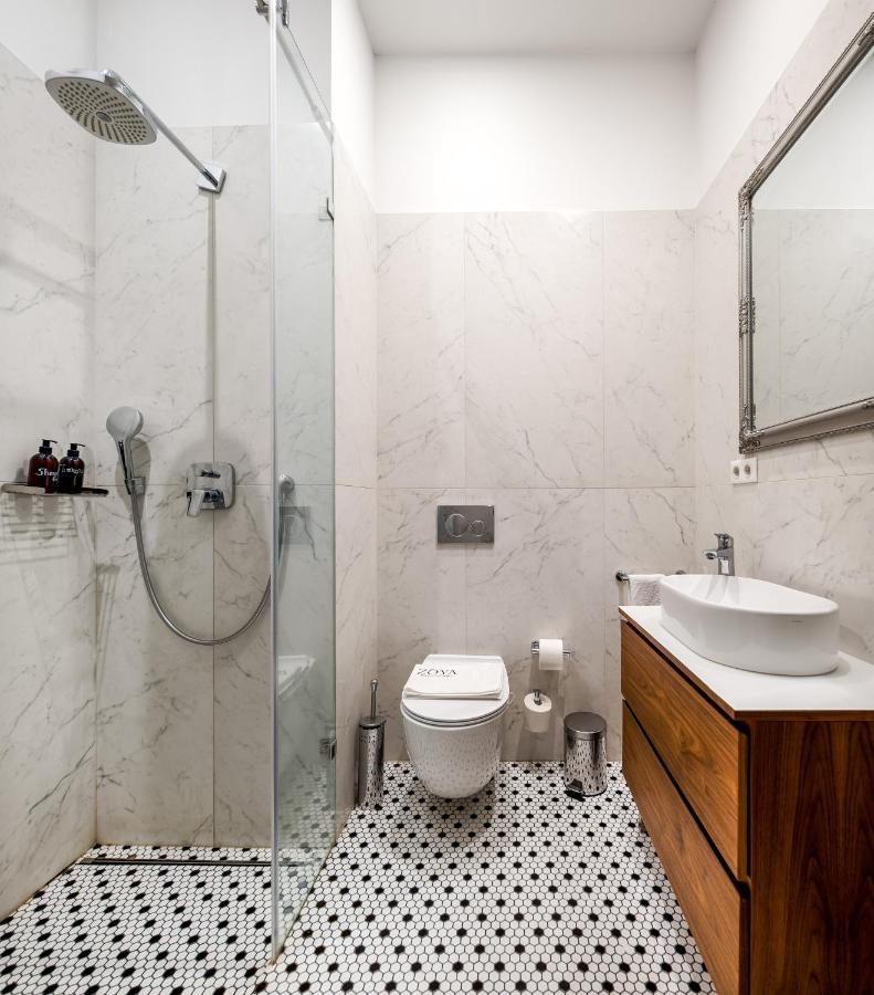Zoya Luxury Residence Βουδαπέστη Εξωτερικό φωτογραφία Bathroom