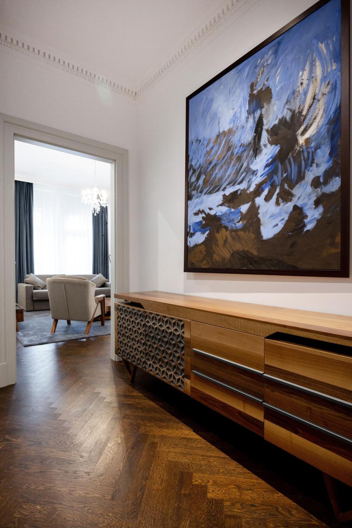 Zoya Luxury Residence Βουδαπέστη Εξωτερικό φωτογραφία A painting by the artist